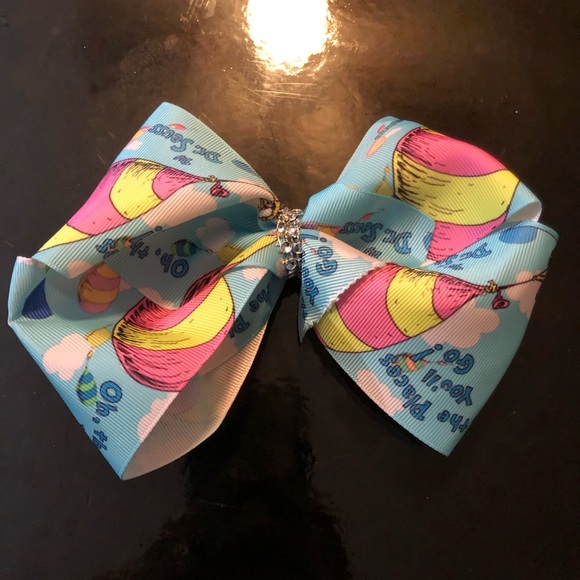 Bows - Picture 2 of 8
